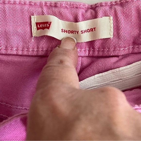 Girls Levis Pink Denim Shorty Shorts Size 8 Reg - Picture 4 of 5